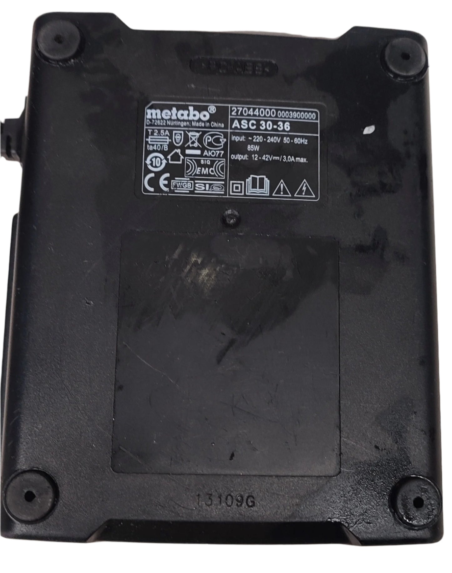 USED Metabo charger ASC 30-36 V EU plug